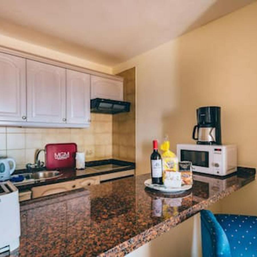 Sunshine Apartments San Miguel de Abona Luaran gambar